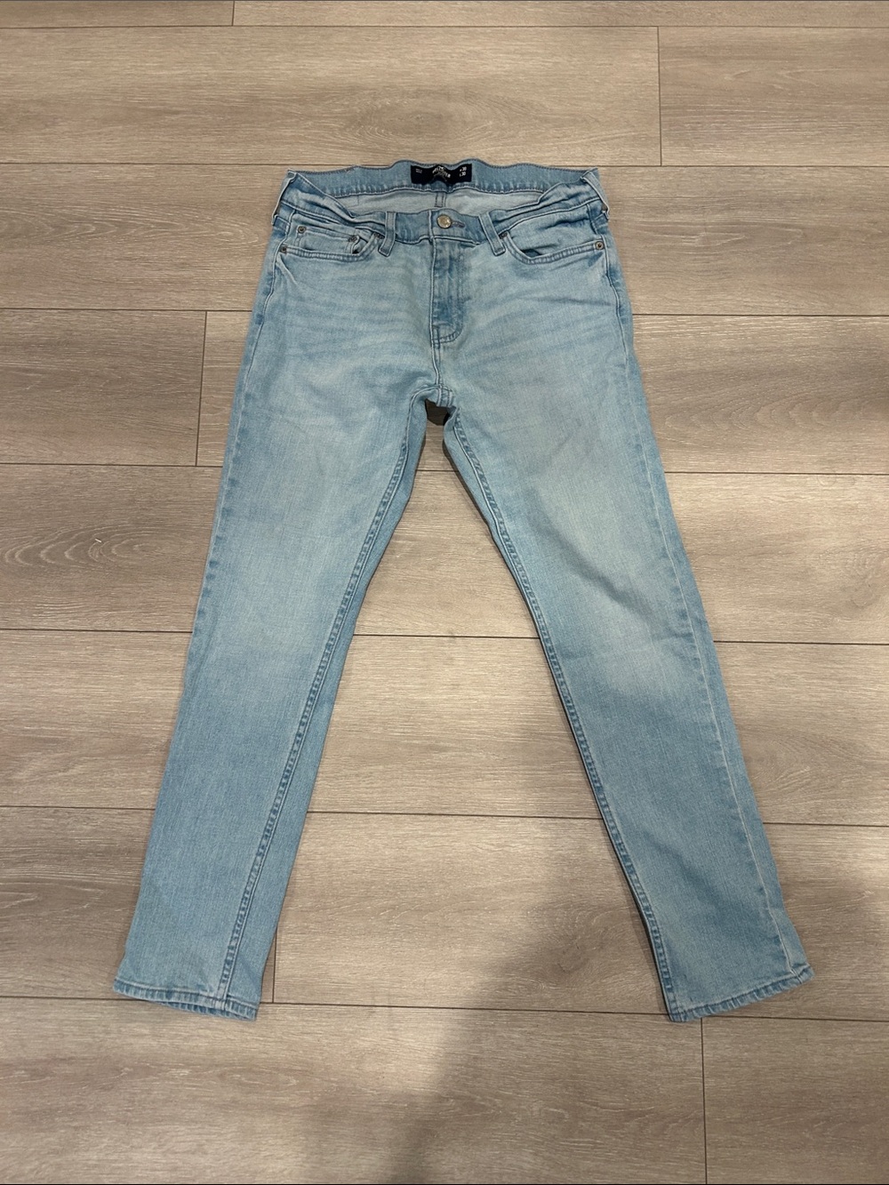 Hollister Light Wash Skinny Jeans - Women's